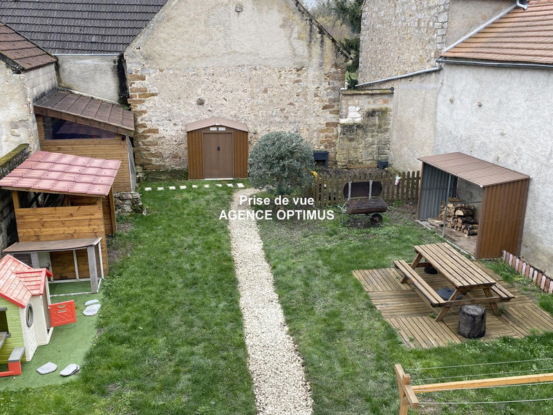 Maison - 102 m² - 4 pièces