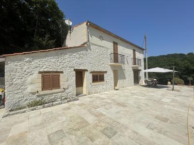 Maison en pierre - 156 m² - 5 pièces