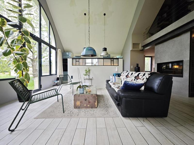 Maison - 340 m² - 17 pièces