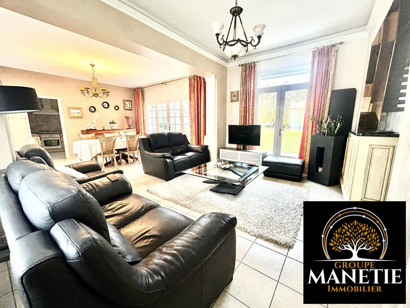 Maison traditionnelle - 135 m² - 7 pièces