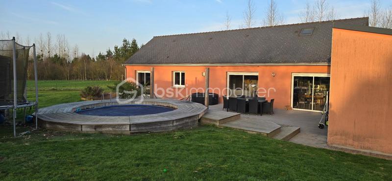 Pavillon - 164 m² - 7 pièces