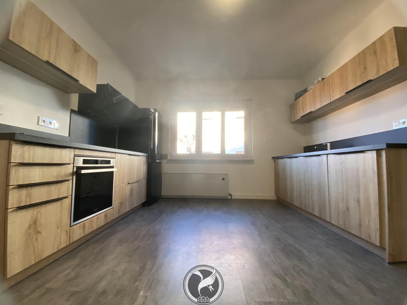 Immeuble - 270 m² - 6 pièces