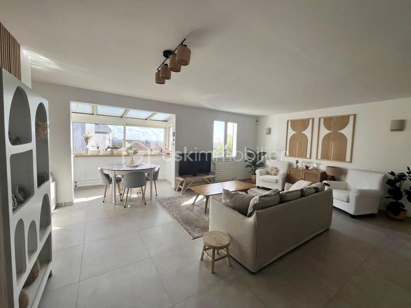 Maison - 148 m² - 9 pièces