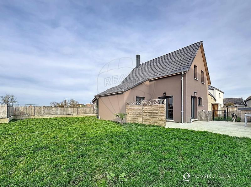 Maison - 105 m² - 5 pièces