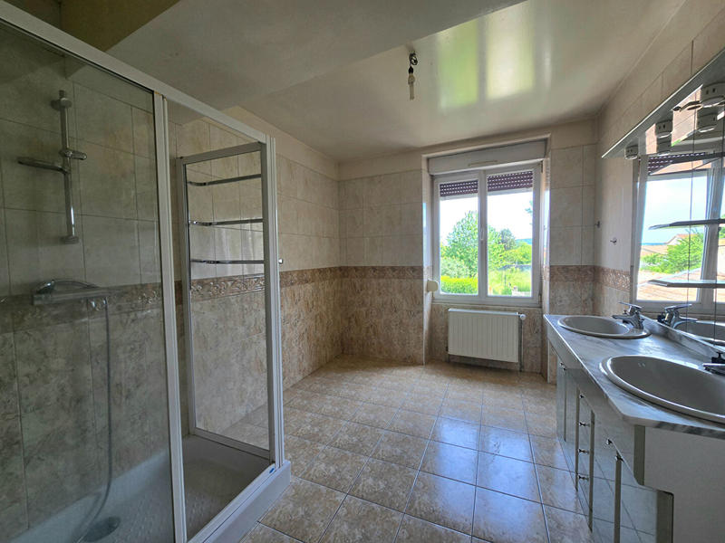 Maison - 174 m² - 6 pièces