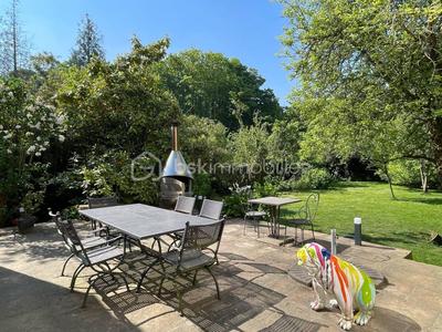 Maison ancienne - 365 m² - 12 pièces