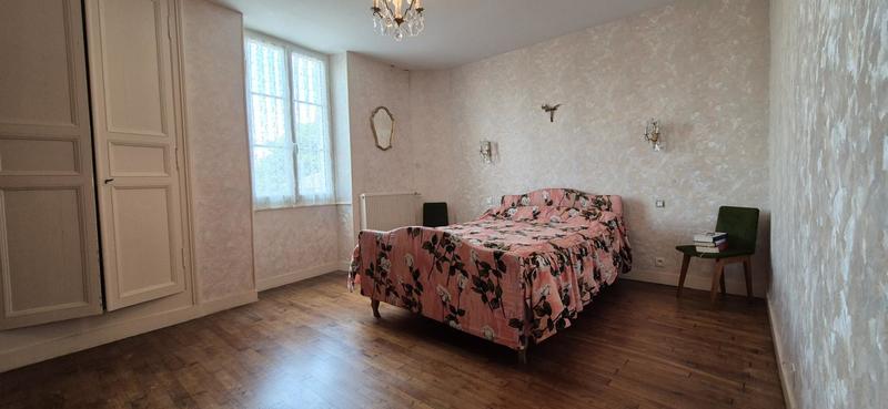 Maison - 128 m² - 7 pièces