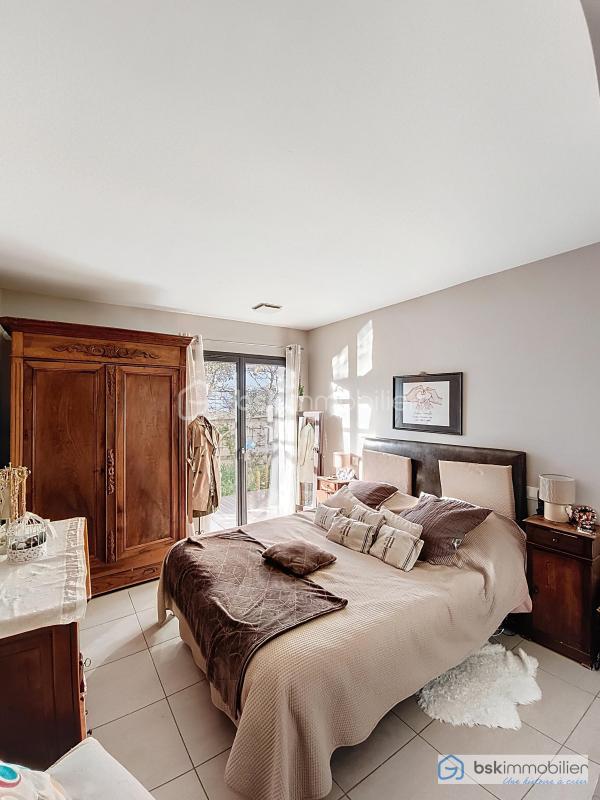 Maison traditionnelle - 145 m² - 5 pièces