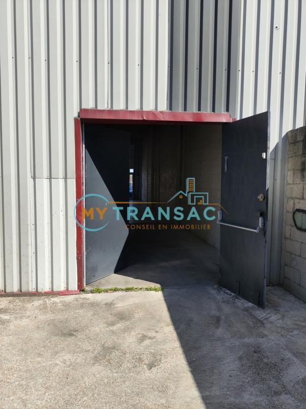 Local d'activité / Entrepôt - 358 m²