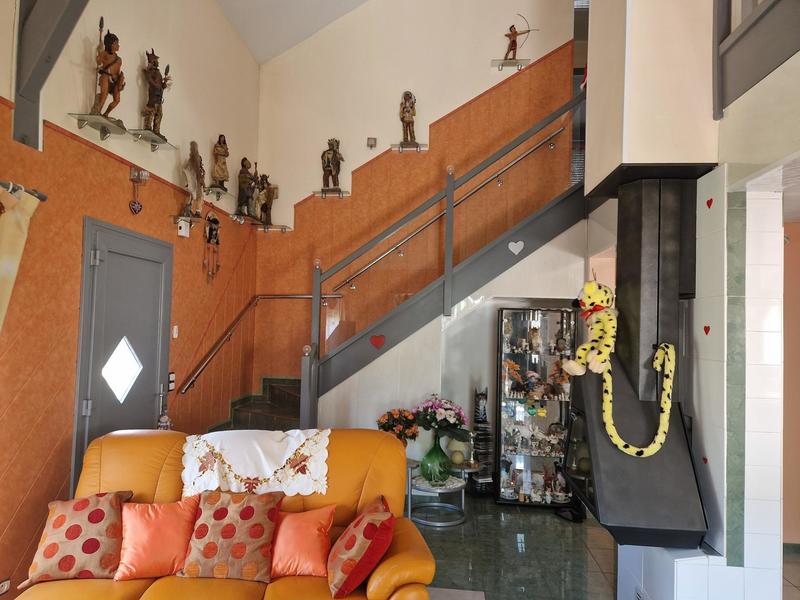 Maison - 179 m² - 6 pièces