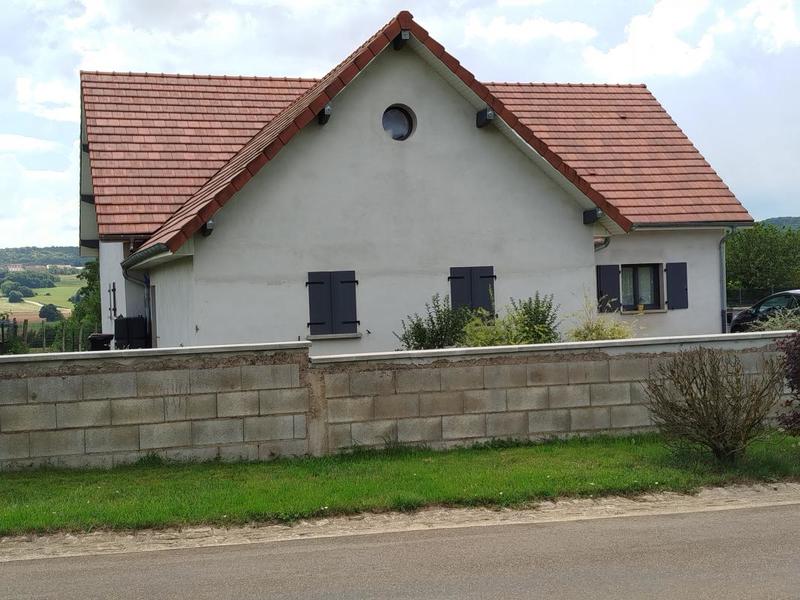 Maison traditionnelle - 181 m² - 7 pièces