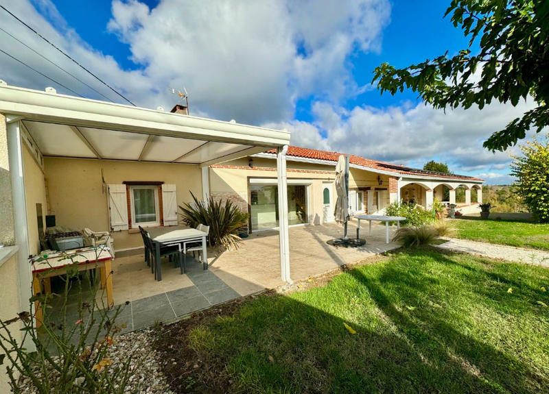 Propriété - 293 m² - 12 pièces