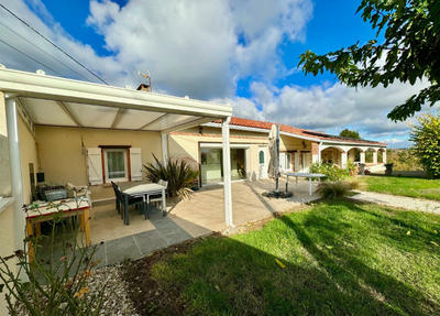 Propriété - 293 m² - 12 pièces