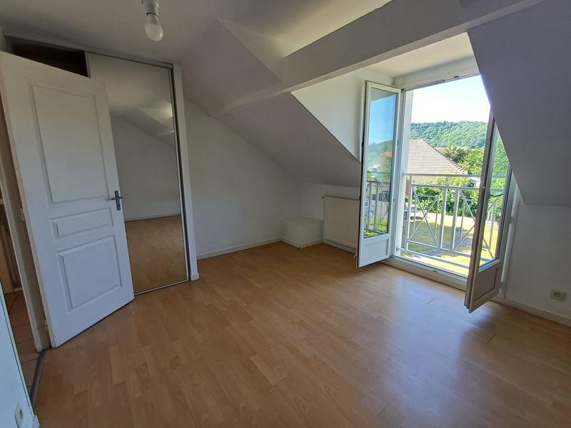 Maison - 94 m² - 5 pièces