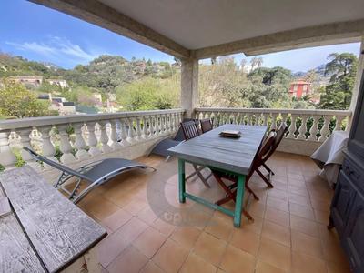 Maison de ville - 210 m² - 7 pièces