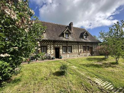 Maison - 342 m² - 14 pièces