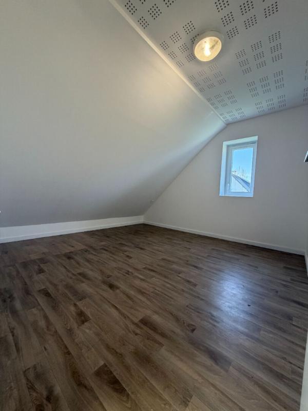 Pavillon - 150 m² - 8 pièces