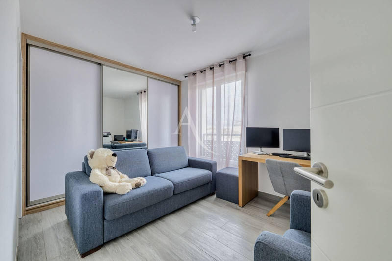 Appartement - 87 m² - 4 pièces