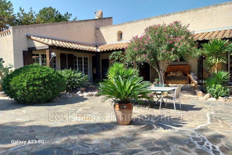 Propriété - 190 m² - 4 pièces