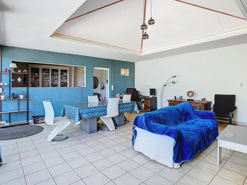 Villa - 342 m² - 8 pièces