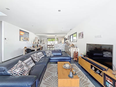 Maison - 142 m² - 5 pièces