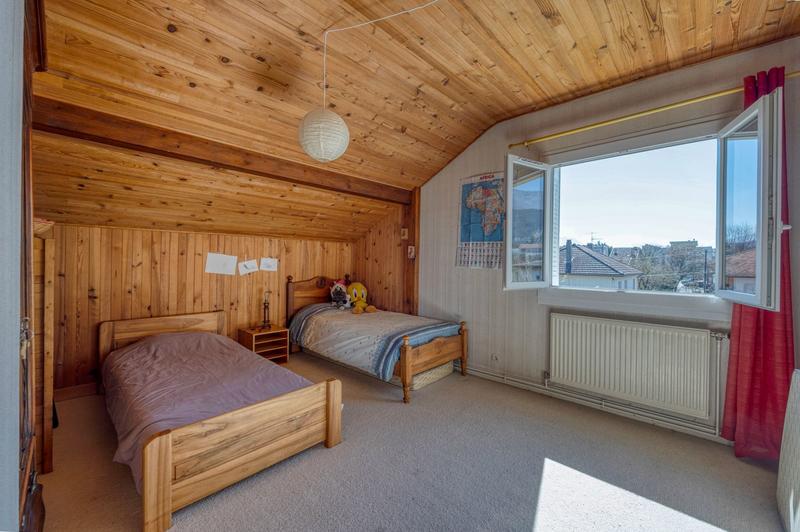 Maison - 143 m² - 6 pièces