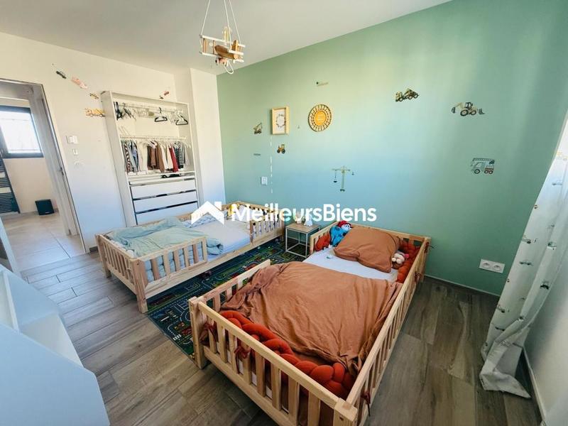 Villa - 90 m² - 4 pièces