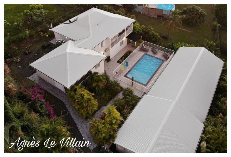 Villa - 277 m² - 15 pièces