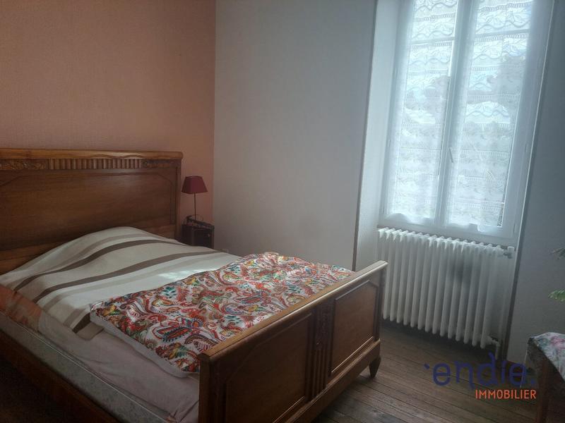 Maison - 177 m² - 7 pièces