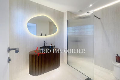 Appartement - 84 m² - 3 pièces