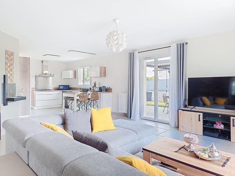 Maison - 111 m² - 5 pièces