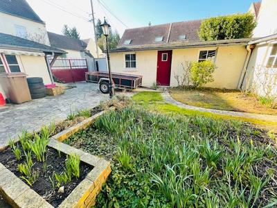 Maison traditionnelle - 129 m² - 6 pièces