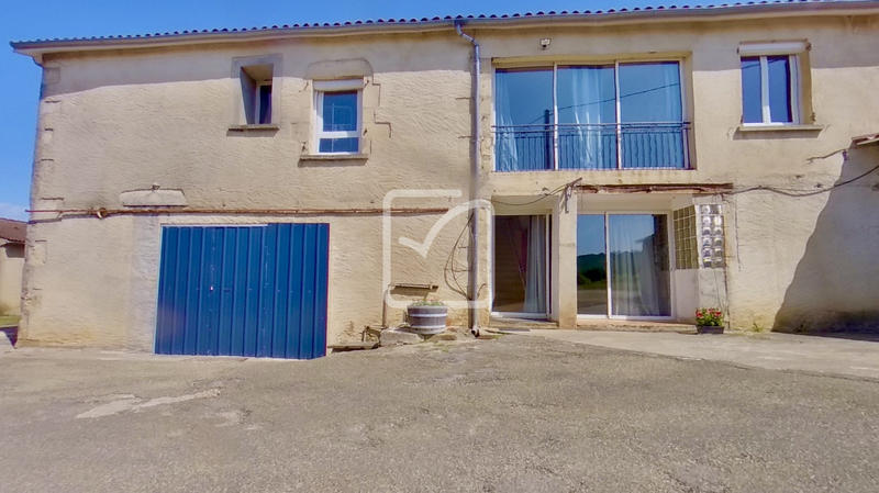 Maison - 250 m² - 17 pièces