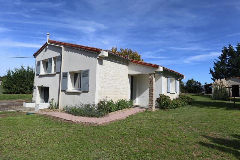 Maison de village - 74 m² - 4 pièces