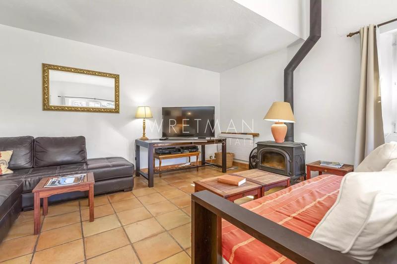 Villa - 208 m² - 6 pièces