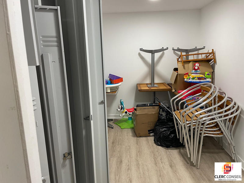 Local commercial - 326 m²