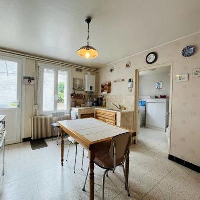 Maison - 137 m² - 7 pièces
