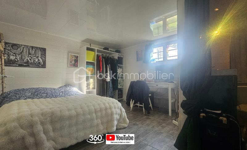 Maison traditionnelle - 171 m² - 7 pièces