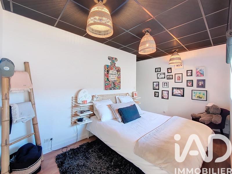 Maison - 215 m² - 6 pièces