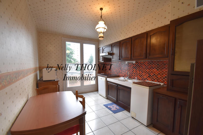 Appartement - 102 m² - 5 pièces