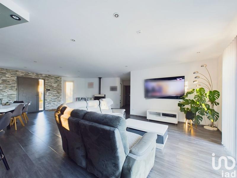 Maison - 144 m² - 5 pièces