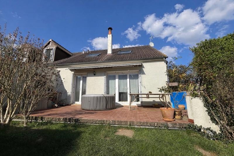 Maison - 110 m² - 4 pièces