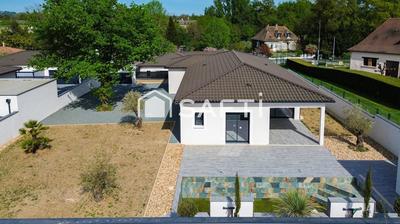 Maison - 130 m² - 5 pièces