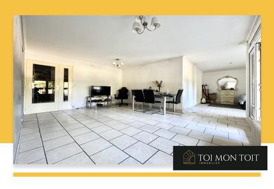 Appartement - 80 m² - 4 pièces