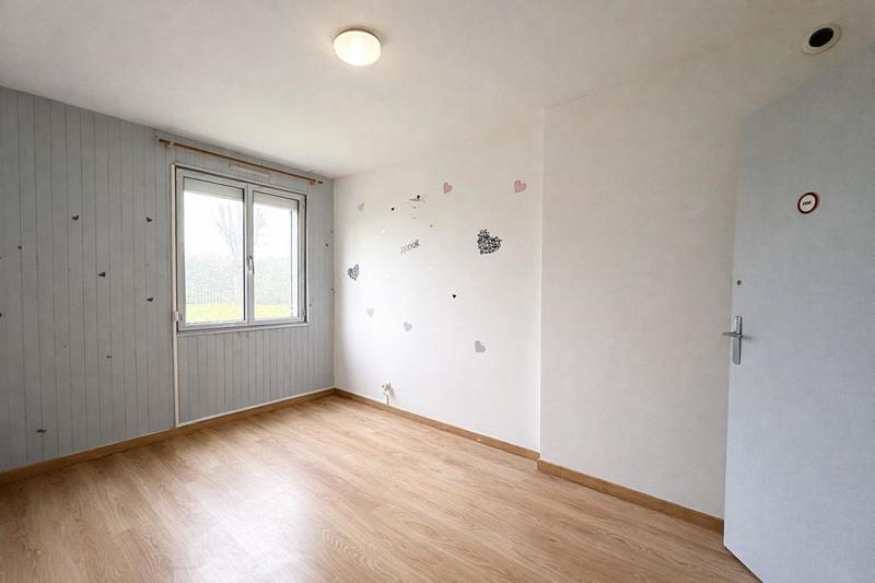 Maison - 99 m² - 6 pièces