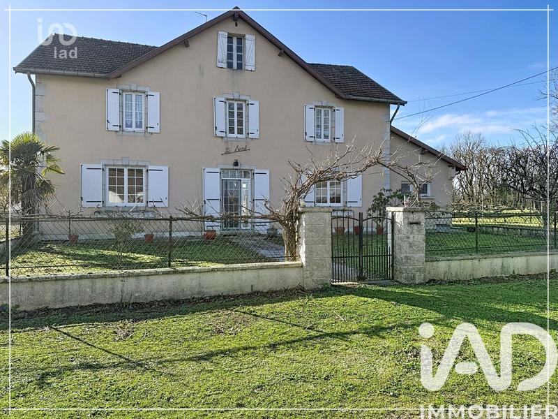 Maison - 224 m² - 10 pièces