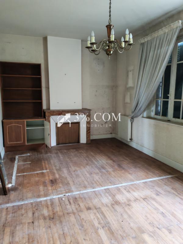 Maison - 94 m² - 8 pièces