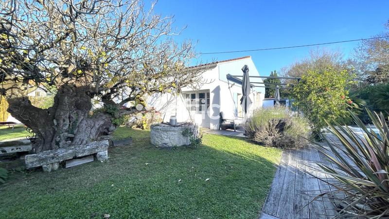 Maison en pierre - 200 m² - 8 pièces