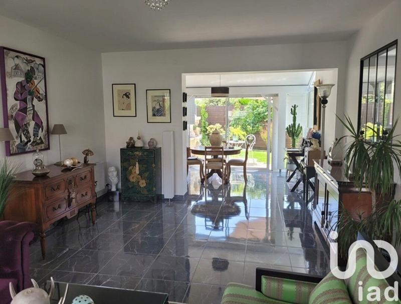 Maison - 96 m² - 5 pièces