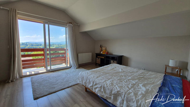 Maison - 157 m² - 6 pièces